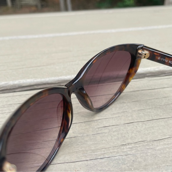 Tom Ford Martina Tortoise Cat Eye Sunglasses - Picture 8 of 16